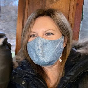 Meet your Posher, Elisa